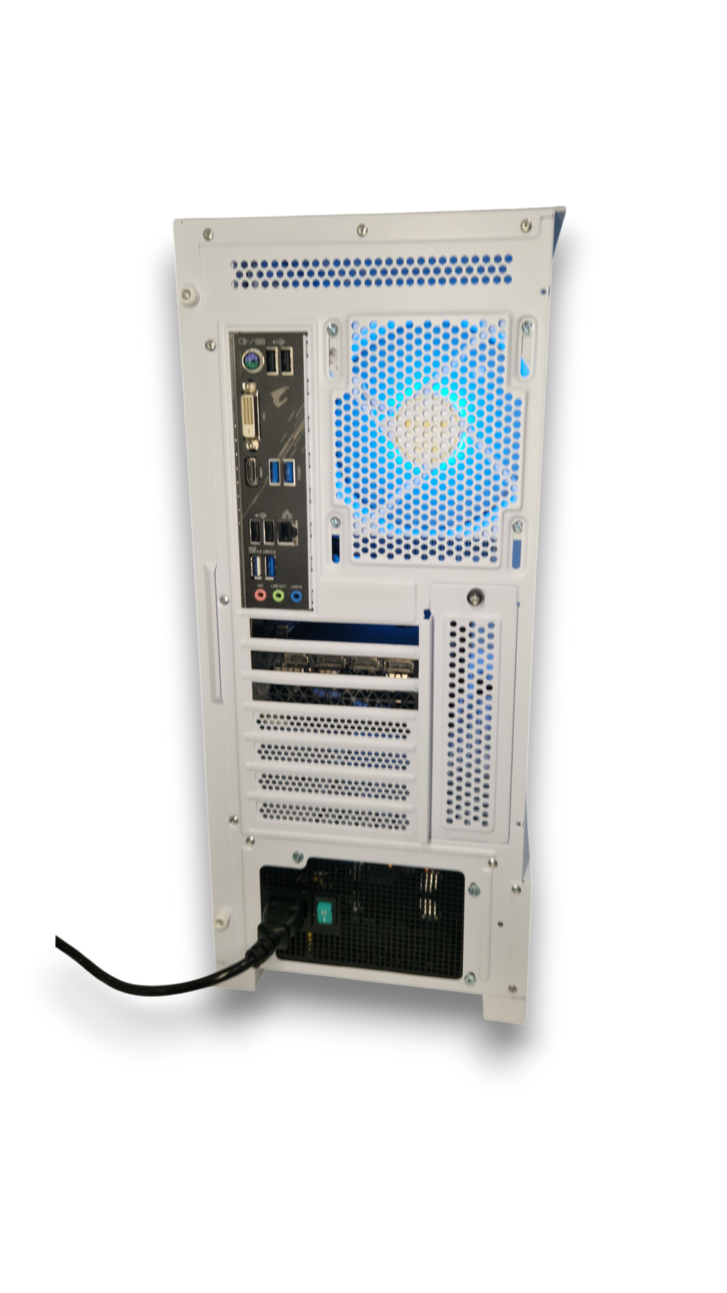 Whitebuild-PC - Rtx 3070 - Ryzen 7 5700x